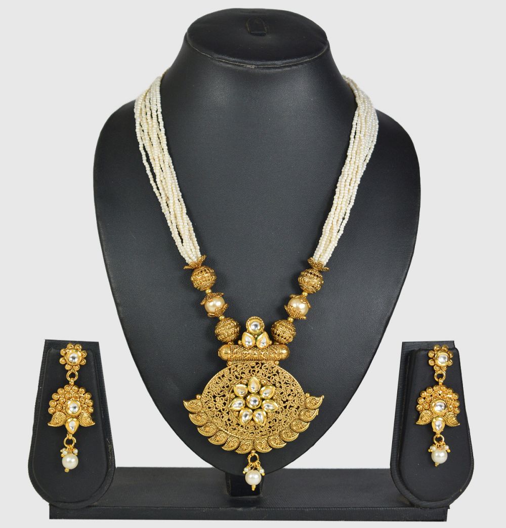 Rajasthani Pendant Set with Golden and Cream Moti