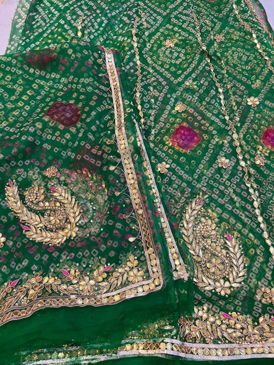 Green Chunari Poshak in Pure Thakurji