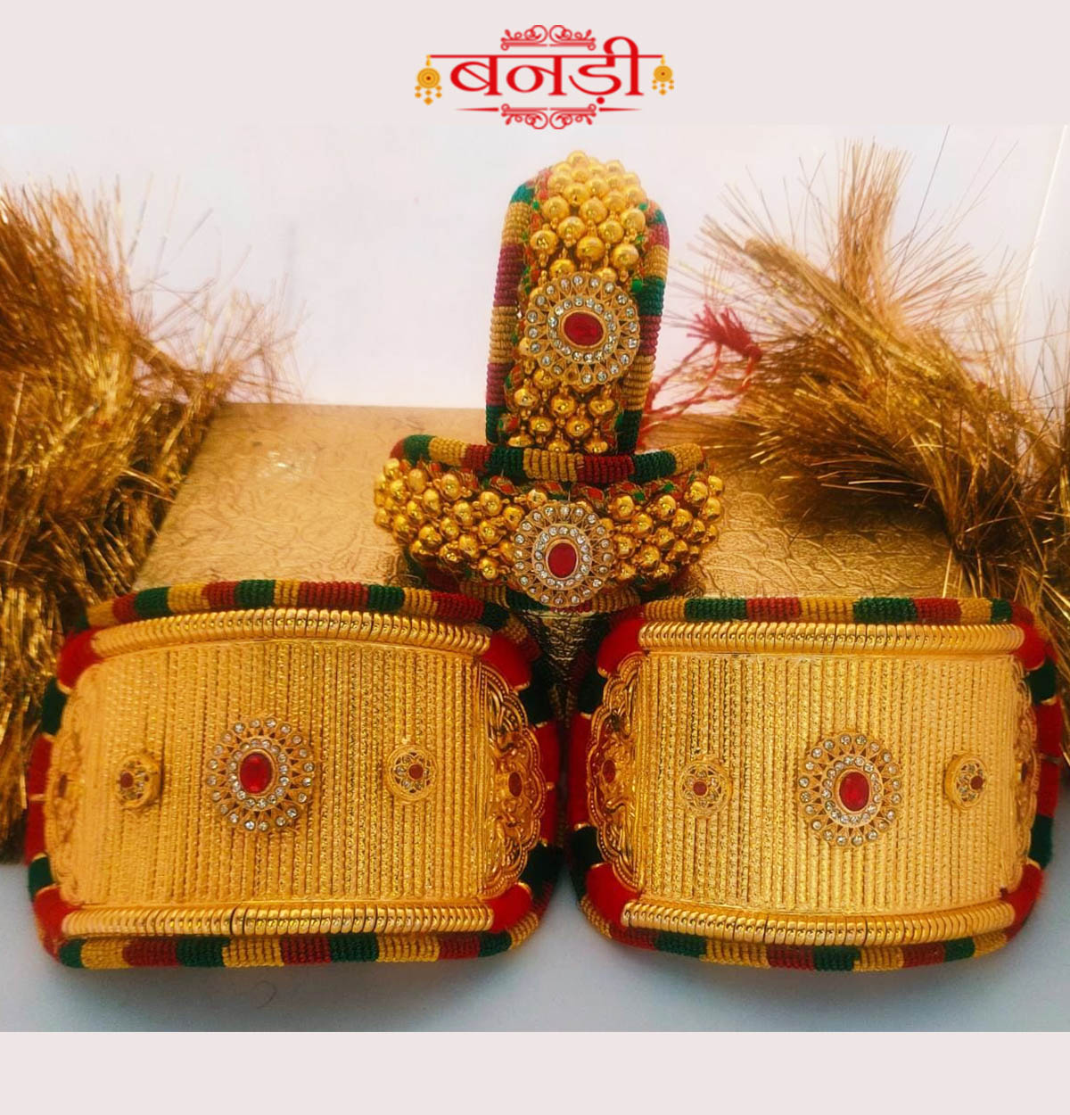 Red Jadau bajuband poochi set