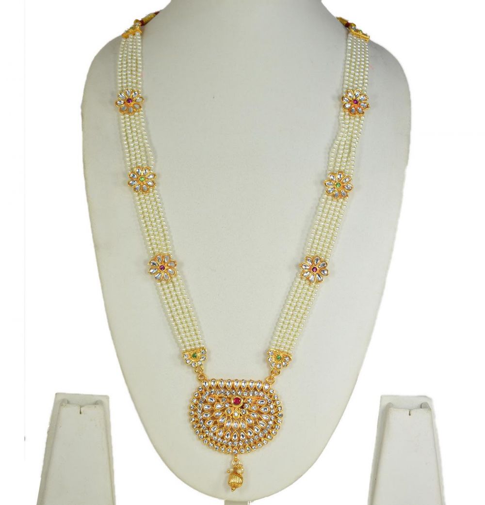 Long Rani Haar with Round Pendant and White Pearl
