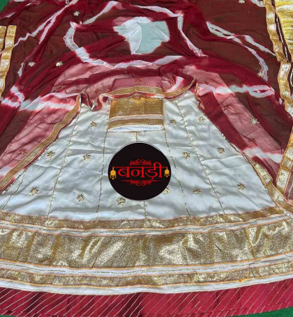 rajputi satan poshak with maroon color odhani